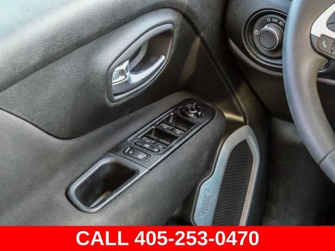 Used 2021 Jeep Renegade Sport AWD/4WD image 26