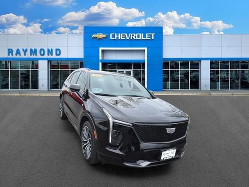 Used 2024 Cadillac XT4 Sport w/ Technology Package AWD/4WD image 10