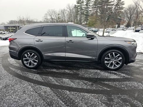 Used 2024 Acura MDX SH-AWD w/ Technology Package image 7