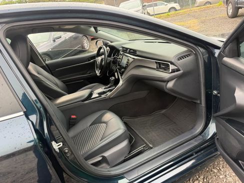 Used 2020 Toyota Camry SE FWD image 25