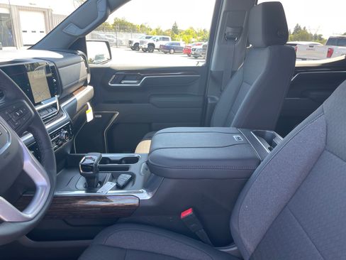 New 2026 GMC Sierra 1500 Elevation w/ Preferred Package image 12