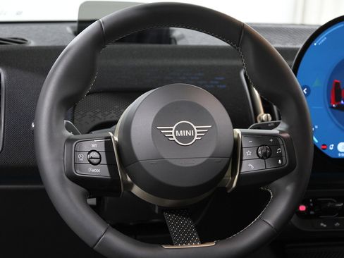 Certified 2025 MINI Cooper Countryman S image 7