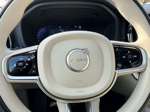 New 2026 Volvo XC60 B5 Ultra w/ Protection Package Premier image 19