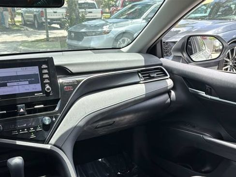 Used 2024 Toyota Camry LE FWD image 15