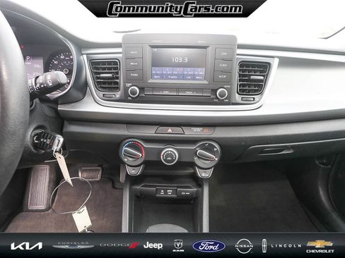 Used 2018 Kia Rio S image 16