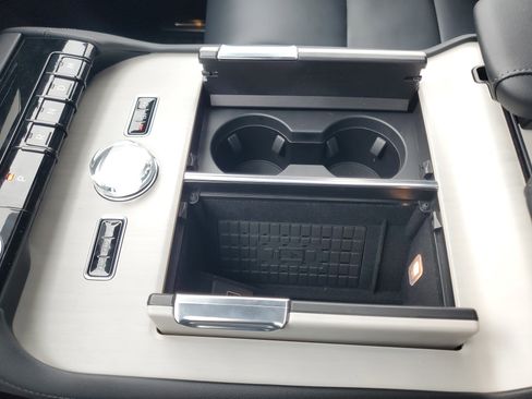 New 2025 Lincoln Navigator L Reserve w/ Jet Appearance Package image 26