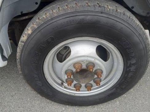 Used 2015 Chevrolet Express 3500 Extended image 11