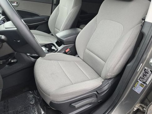 Used 2018 Hyundai Santa Fe Sport FWD image 22