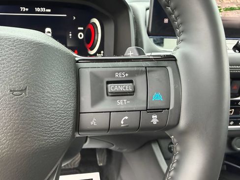 Used 2025 Nissan Rogue SL w/ SL Premium Package AWD/4WD image 18