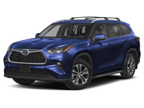 Certified 2026 Toyota Highlander XLE AWD/4WD image 1