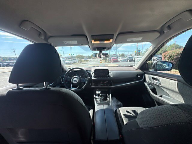Used 2021 Nissan Rogue SV FWD image 19