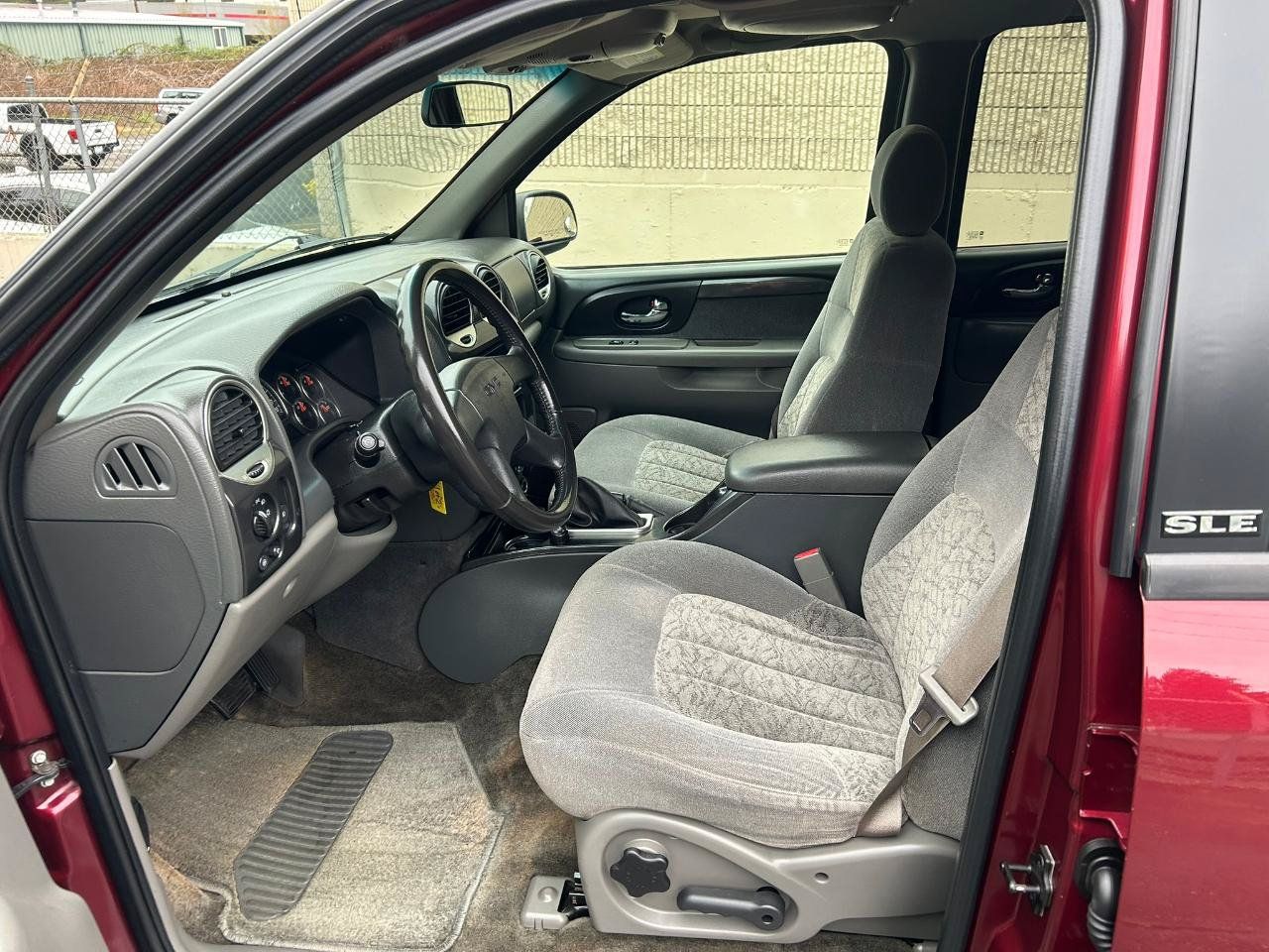 Used 2003 GMC Envoy XL SLE AWD/4WD image 10