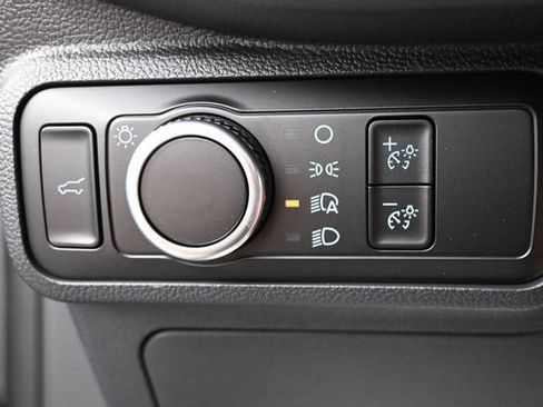 New 2026 Ford Explorer Active RWD image 32