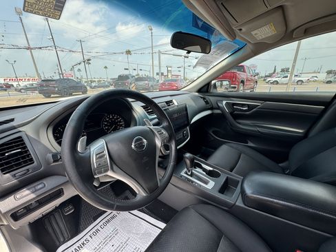 Used 2016 Nissan Altima 2.5 SR FWD image 22