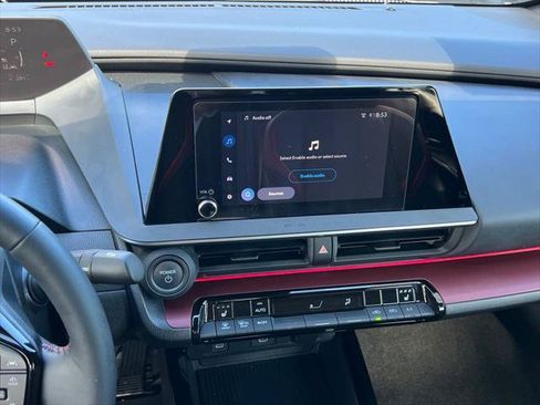 Certified 2026 Toyota Prius Plug-In Hybrid FWD image 22
