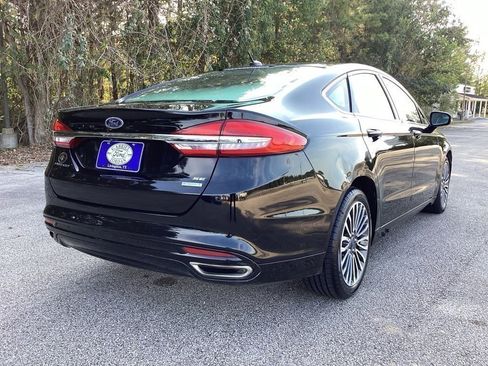 Used 2017 Ford Fusion SE image 5