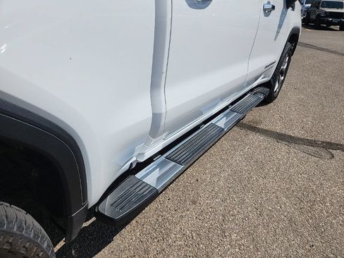 Certified 2023 GMC Sierra 1500 SLT w/ X31 Off-Road Package AWD/4WD image 44