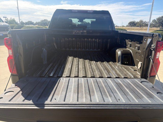 Used 2023 Chevrolet Silverado 1500 LT RWD image 13