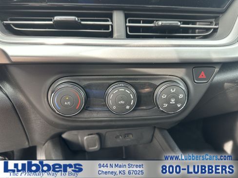 Used 2026 Chevrolet Trax LS FWD image 17