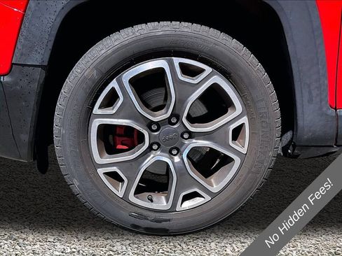 Used 2017 Jeep Renegade Limited FWD image 9