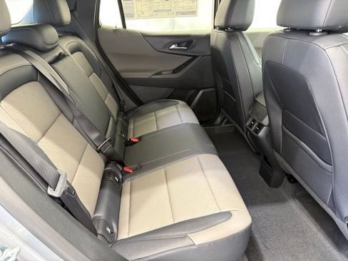 New 2026 Chevrolet Equinox LT w/ Convenience Package II AWD/4WD image 25