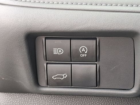 Used 2025 Toyota Highlander XLE AWD/4WD image 26