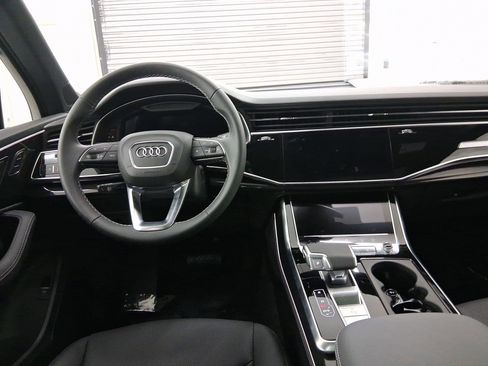 Used 2026 Audi Q7 3.0T Premium Plus w/ Premium Plus Package AWD/4WD image 4