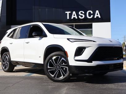 New 2025 Buick Enclave Sport Touring w/ Power Package