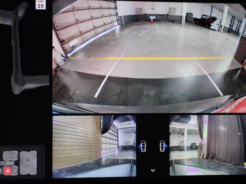 Used 2023 Tesla Model 3 Standard Range image 27