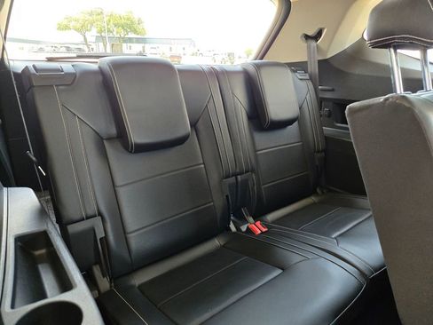 Used 2021 Volkswagen Atlas SE FWD image 25