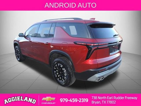 Certified 2025 Chevrolet Traverse Z71 w/ Driver Confidence Package image 8