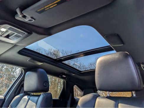 Used 2024 Acura ZDX A-Spec image 16