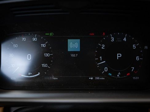 New 2026 Land Rover Discovery Limited Edition image 26