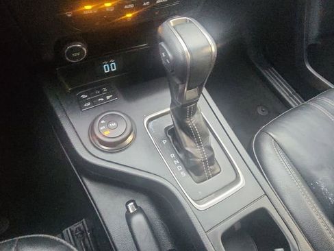 Used 2019 Ford Ranger Lariat w/ Equipment Group 501A Mid image 22