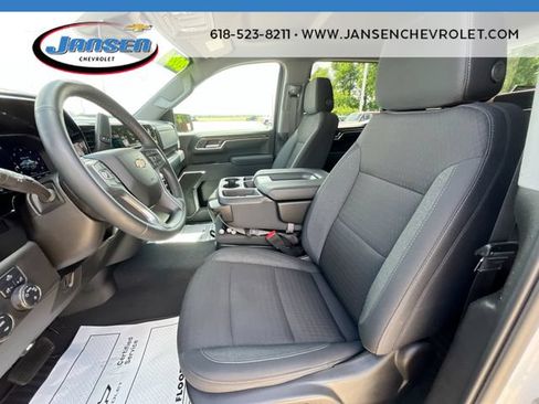 Used 2024 Chevrolet Silverado 1500 LT AWD/4WD image 18