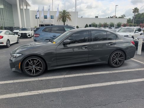 Used 2023 BMW 330i Sedan w/ M Sport Package RWD image 4