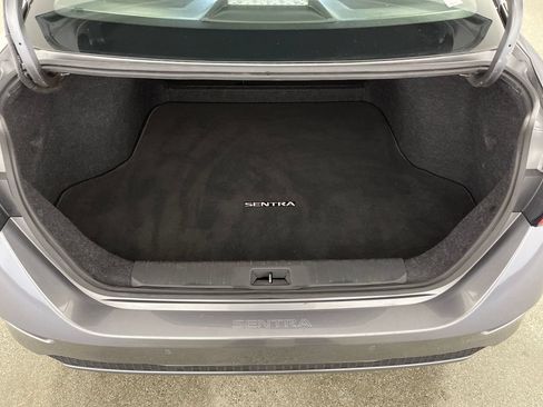 Used 2020 Nissan Sentra SV FWD image 10