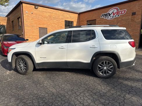 Used 2019 GMC Acadia SLT image 4