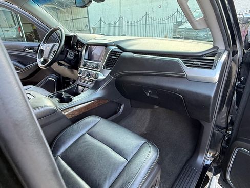 Used 2016 Chevrolet Suburban LS RWD image 16