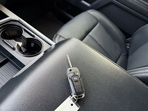 Used 2022 Ford F250 Lariat w/ Lariat Value Package image 9