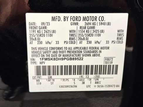 Used 2023 Ford Explorer XLT w/ Equipment Group 202A AWD/4WD image 40