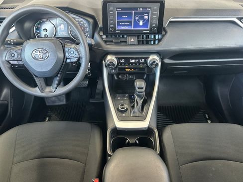 Certified 2021 Toyota RAV4 LE w/ Carpet Mat Package (TMS) AWD/4WD image 12