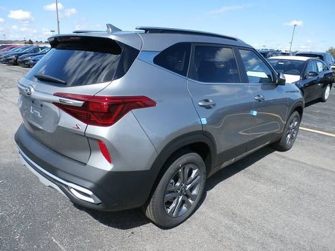 Certified 2021 Kia Seltos S FWD image 3