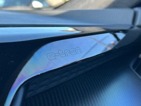 Used 2023 Audi RS e-tron GT w/ Carbon Performance Package image 39