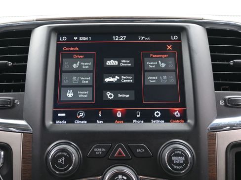 Used 2018 RAM 1500 Laramie RWD image 36