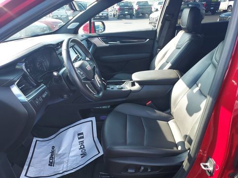 Used 2021 Cadillac XT5 Premium Luxury FWD image 12