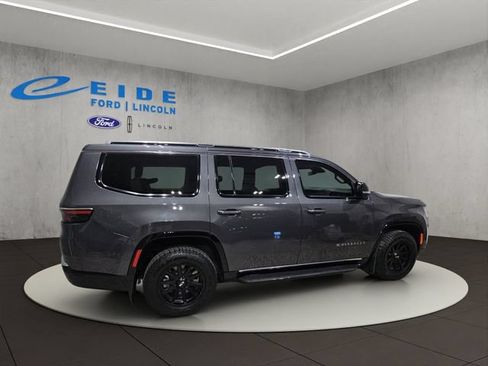 Used 2024 Jeep Wagoneer 4WD w/ Convenience Group I image 6