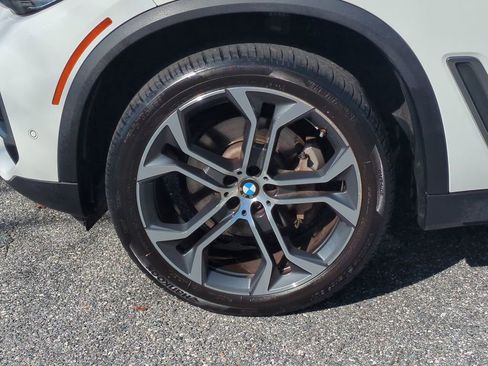Used 2022 BMW X5 sDrive40i w/ Parking Assistance Package image 11
