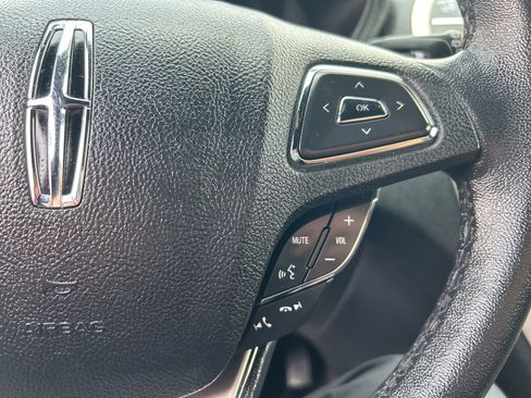 Used 2017 Lincoln MKC Premiere image 33