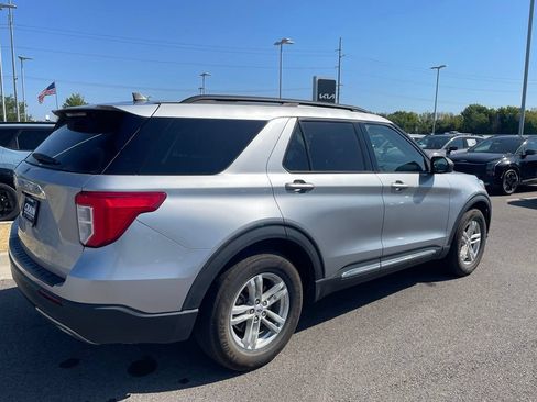 Used 2023 Ford Explorer XLT w/ Equipment Group 202A RWD image 7